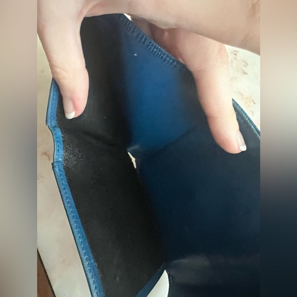 Louis Vuitton Epi Blue Tassil Leather Elise Bifold Wallet MI0962 - Picture 8 of 16